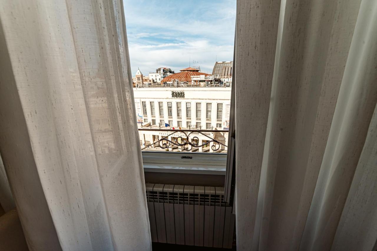 Downtown Luxury B&B - Termini Train Station Roma Esterno foto