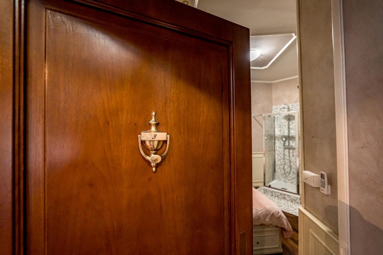 Downtown Luxury B&B - Termini Train Station Roma Esterno foto